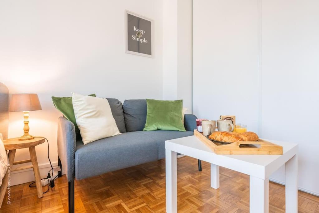 Suresnes : Appart Cosy Au Pied De Paris La Defense Lägenhet Exteriör bild